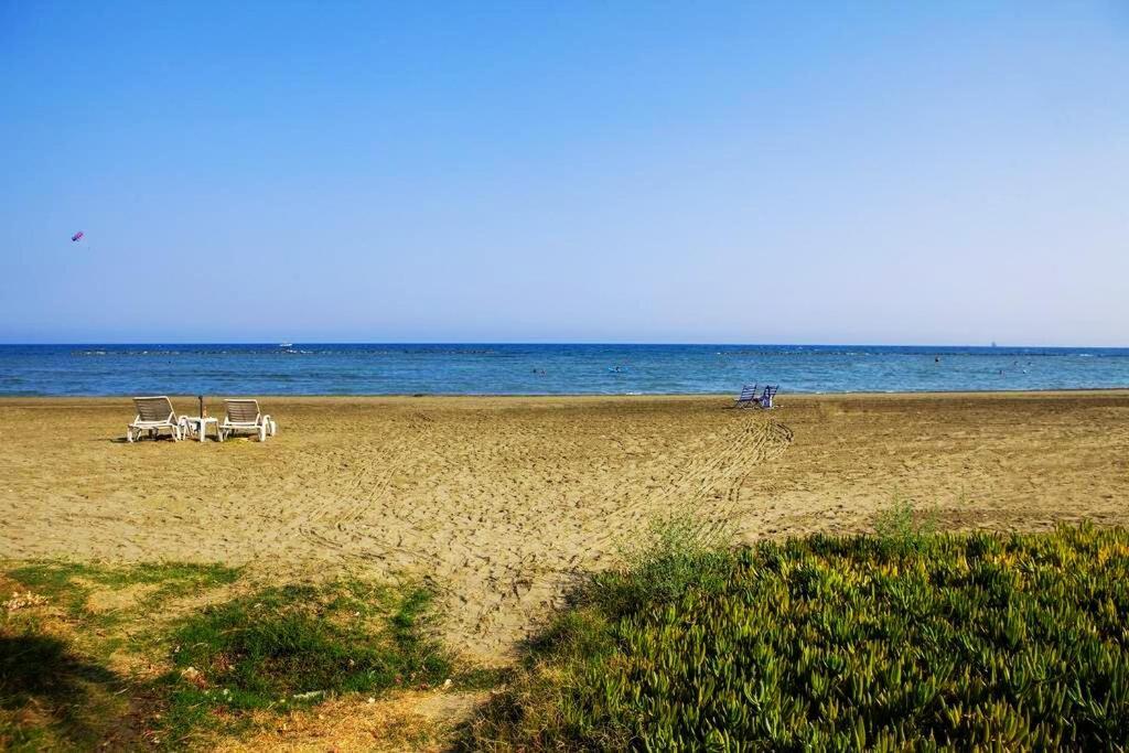 Villa Alba With Beach Access Larnaca Buitenkant foto